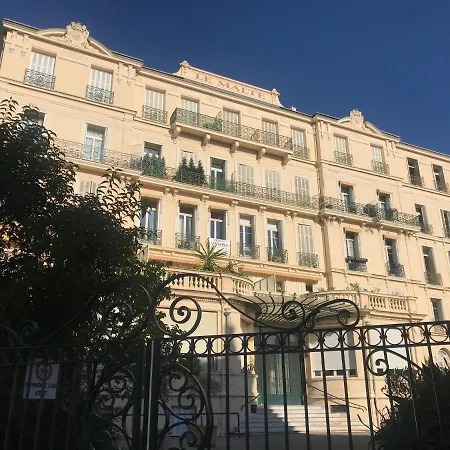 Apartment Terrasse Dans Palace Belle Epoque Menton